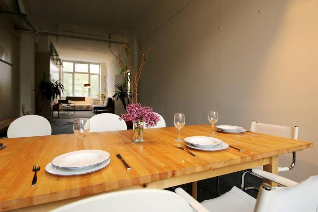 Appartement 200Qm Loft For Friends And Family - On The Spree! à Berlin Extérieur photo