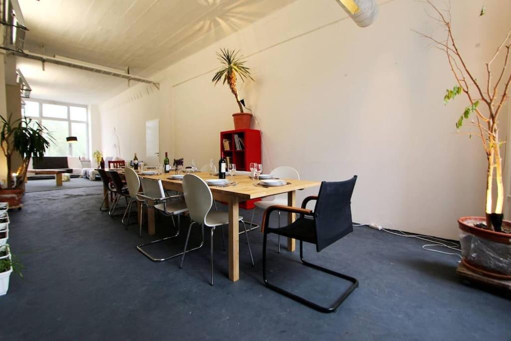 Appartement 200Qm Loft For Friends And Family - On The Spree! à Berlin Extérieur photo